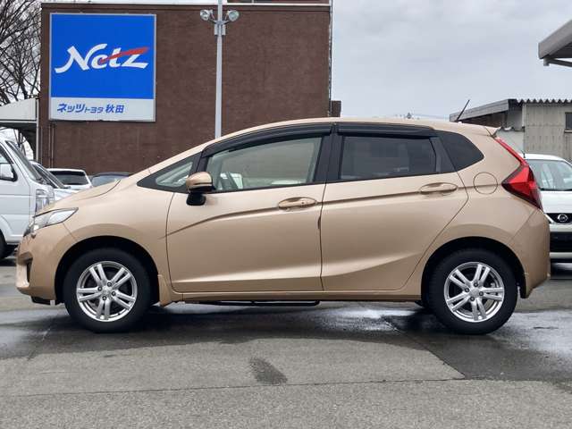 ホンダ フィット １．３ １３Ｇ Ｆパッケージ ４ＷＤ H25年 (東北) 99