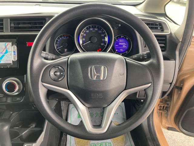 ホンダ フィット １．３ １３Ｇ Ｆパッケージ ４ＷＤ H25年 (東北) 99