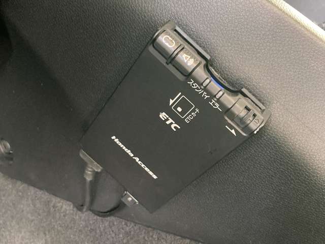 ホンダ フィット １．３ １３Ｇ Ｆパッケージ ４ＷＤ H25年 (東北) 99