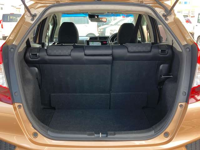 ホンダ フィット １．３ １３Ｇ Ｆパッケージ ４ＷＤ H25年 (東北) 99