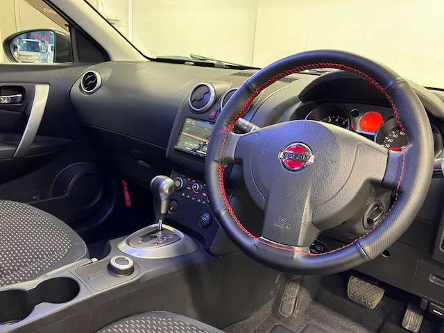 日産 デュアリス ２．０ ２０Ｇ ＦＯＵＲ ４ＷＤ H19年 (北海道) 99