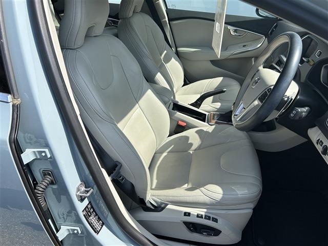 ボルボ Ｖ４０ Ｔ３　インスクリプション H30年 (東北) 99