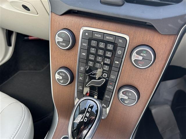 ボルボ Ｖ４０ Ｔ３　インスクリプション H30年 (東北) 99