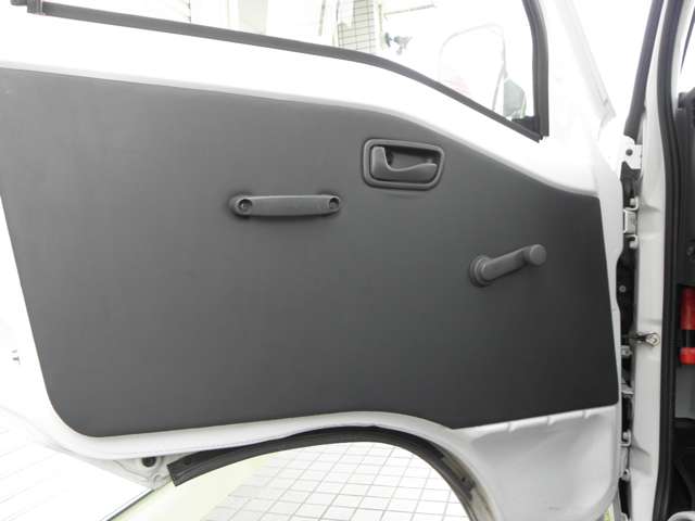 スバル サンバートラック ＴＣプロフェッショナル４ＷＤ H23年 () 99