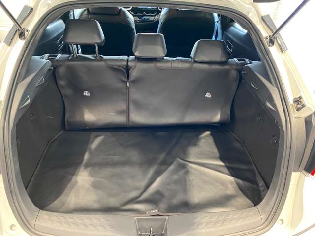 トヨタ Ｃ−ＨＲ ハイブリッド １．８ Ｇ H29年 (九州・沖縄) 99