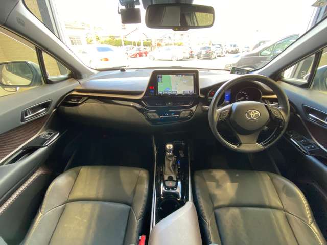 トヨタ Ｃ−ＨＲ ハイブリッド １．８ Ｇ H29年 (九州・沖縄) 99