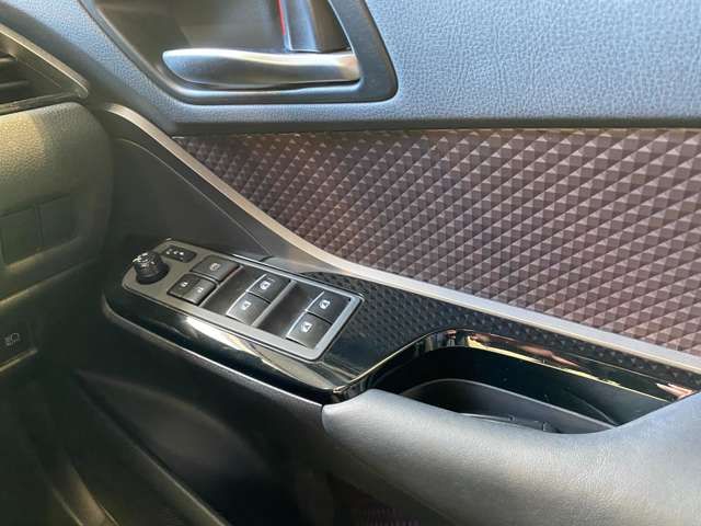 トヨタ Ｃ−ＨＲ ハイブリッド １．８ Ｇ H29年 (九州・沖縄) 99