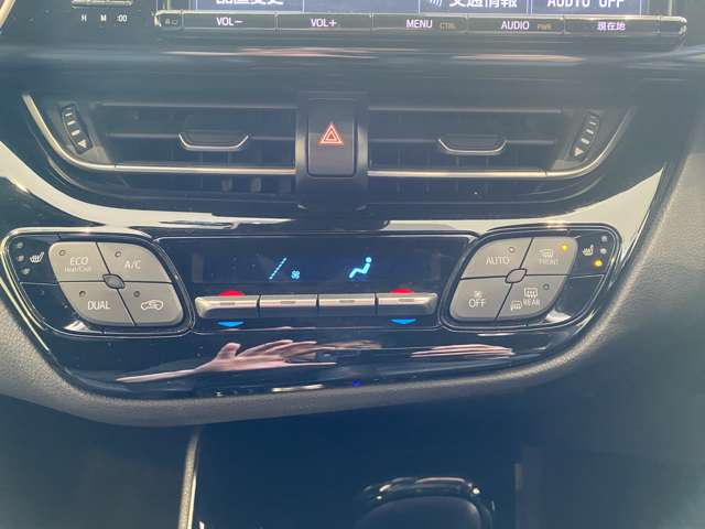 トヨタ Ｃ−ＨＲ ハイブリッド １．８ Ｇ H29年 (九州・沖縄) 99