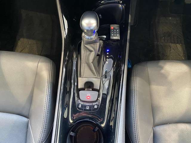 トヨタ Ｃ−ＨＲ ハイブリッド １．８ Ｇ H29年 (九州・沖縄) 99