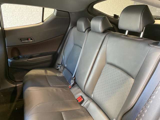 トヨタ Ｃ−ＨＲ ハイブリッド １．８ Ｇ H29年 (九州・沖縄) 99