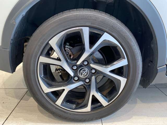 トヨタ Ｃ−ＨＲ ハイブリッド １．８ Ｇ H29年 (九州・沖縄) 99