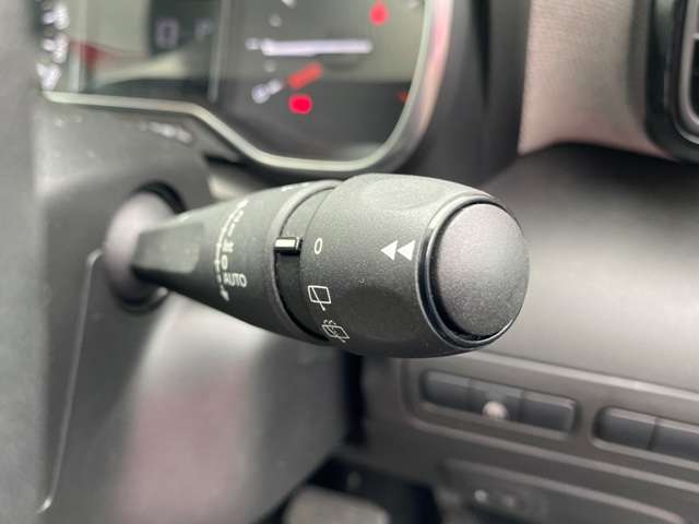 シトロエン Ｃ３　エアクロス　ＳＵＶ シャイン R2年 (東北) 99