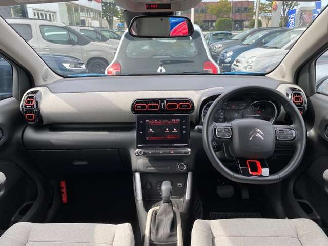 シトロエン Ｃ３　エアクロス　ＳＵＶ シャイン R2年 (東北) 99