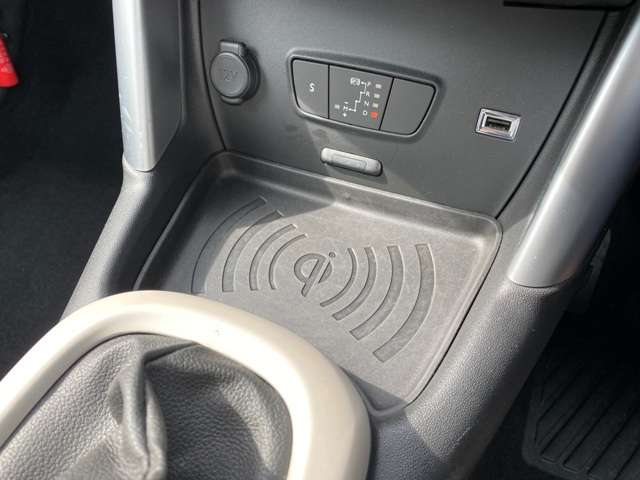 シトロエン Ｃ３　エアクロス　ＳＵＶ シャイン R2年 (東北) 99