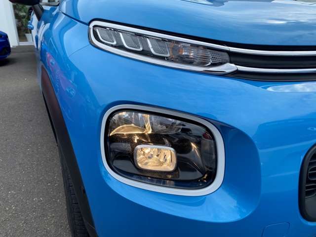 シトロエン Ｃ３　エアクロス　ＳＵＶ シャイン R2年 (東北) 99