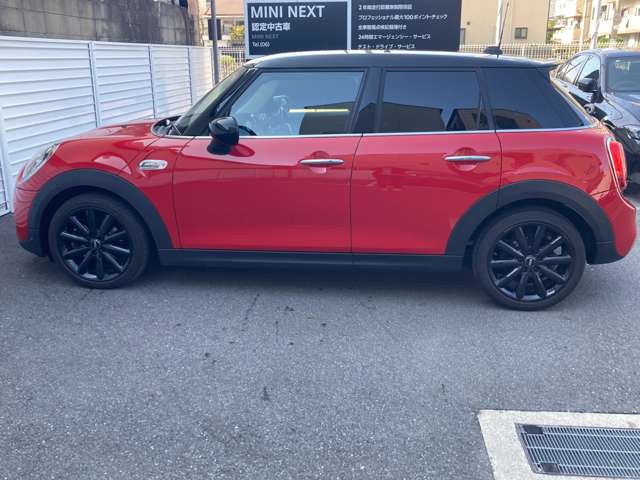 ミニ ミニ クーパーＳＤ ５ドア R1年 (近畿) 99