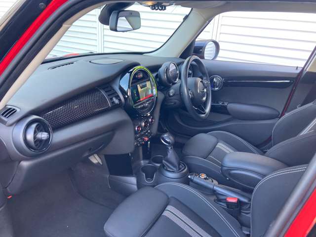 ミニ ミニ クーパーＳＤ ５ドア R1年 (近畿) 99