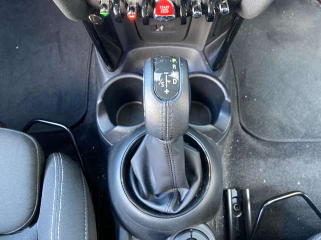 ミニ ミニ クーパーＳＤ ５ドア R1年 (近畿) 99