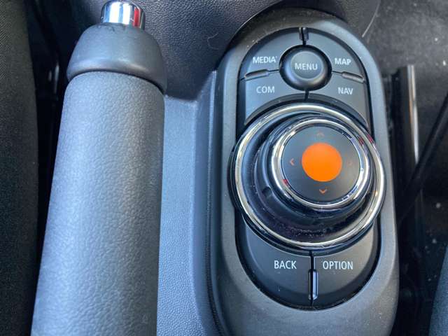 ミニ ミニ クーパーＳＤ ５ドア R1年 (近畿) 99