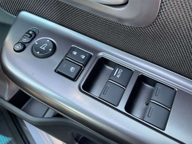 ホンダ フリード　ハイブリッド １．５ ハイブリッド Ｇ R4年 (近畿) 99