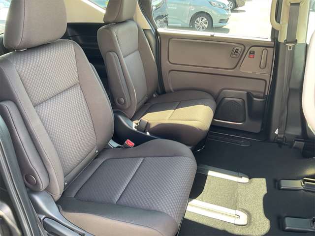 ホンダ フリード　ハイブリッド １．５ ハイブリッド Ｇ R4年 (近畿) 99