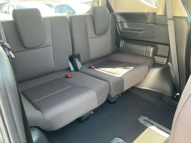 ホンダ フリード　ハイブリッド １．５ ハイブリッド Ｇ R4年 (近畿) 99