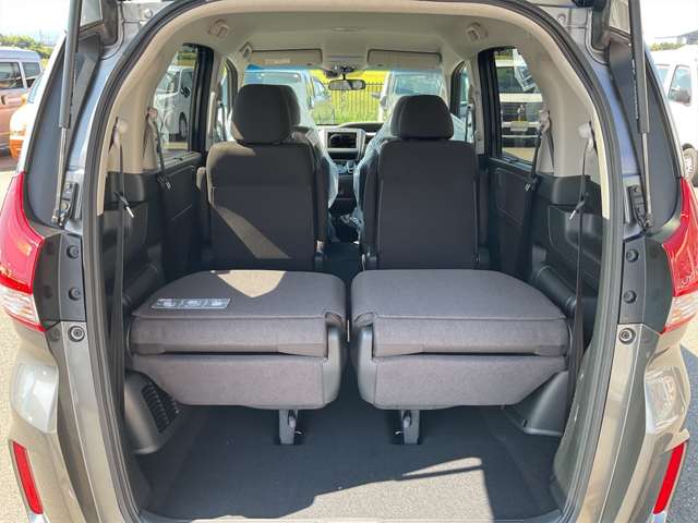 ホンダ フリード　ハイブリッド １．５ ハイブリッド Ｇ R4年 (近畿) 99