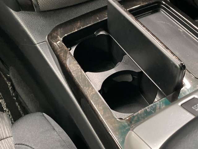 トヨタ ヴェルファイア　ハイブリッド ２．４ ＺＲ ４ＷＤ H24年 (北海道) 99