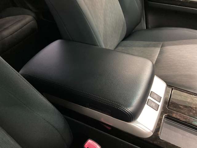 トヨタ ヴェルファイア　ハイブリッド ２．４ ＺＲ ４ＷＤ H24年 (北海道) 99