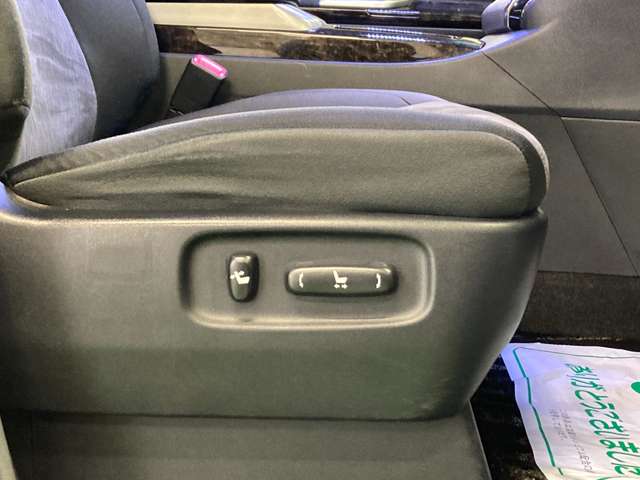 トヨタ ヴェルファイア　ハイブリッド ２．４ ＺＲ ４ＷＤ H24年 (北海道) 99