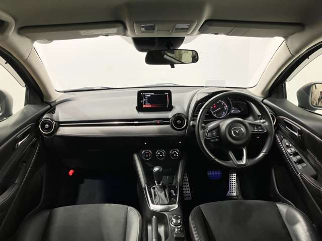 マツダ デミオ １．５ ＸＤ ツーリング Ｌパッケージ ディーゼルターボ ４ＷＤ H30年 (北海道) 99