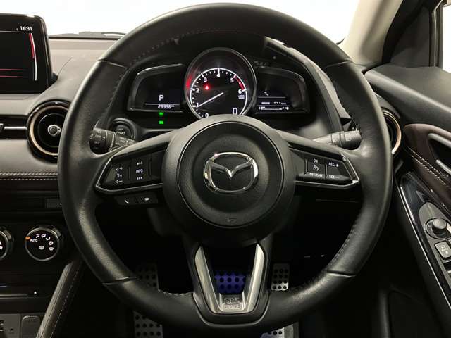 マツダ デミオ １．５ ＸＤ ツーリング Ｌパッケージ ディーゼルターボ ４ＷＤ H30年 (北海道) 99