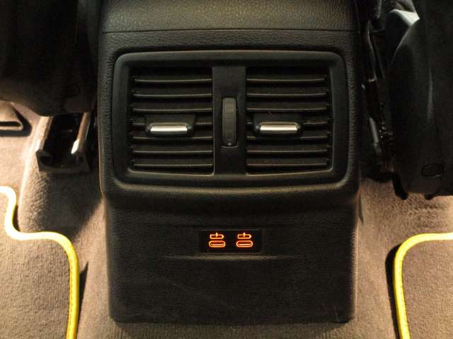 ＢＭＷ Ｘ２ Ｘドライブ１８Ｄ ＭスポーツＸ ディーゼルターボ ４ＷＤ R1年 (近畿) 99