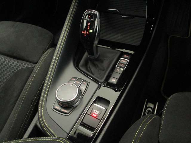 ＢＭＷ Ｘ２ Ｘドライブ１８Ｄ ＭスポーツＸ ディーゼルターボ ４ＷＤ R1年 (近畿) 99