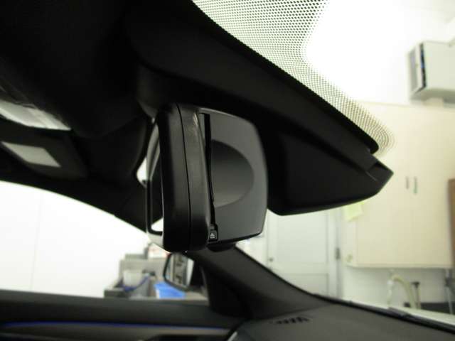 ＢＭＷ Ｘ２ Ｘドライブ１８Ｄ ＭスポーツＸ ディーゼルターボ ４ＷＤ R1年 (近畿) 99