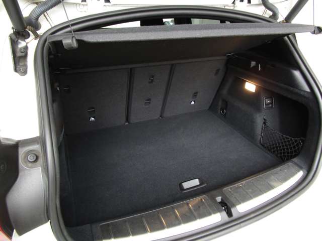 ＢＭＷ Ｘ２ Ｘドライブ１８Ｄ ＭスポーツＸ ディーゼルターボ ４ＷＤ R1年 (近畿) 99