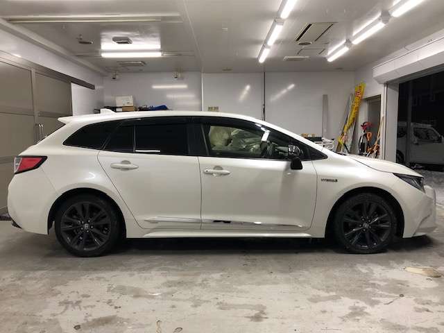 トヨタ カローラ　ツーリング　ハイブリッド １．８ ハイブリッド ＷＸＢ Ｅ－ＦＯＵＲ ４ＷＤ R2年 (北海道) 99