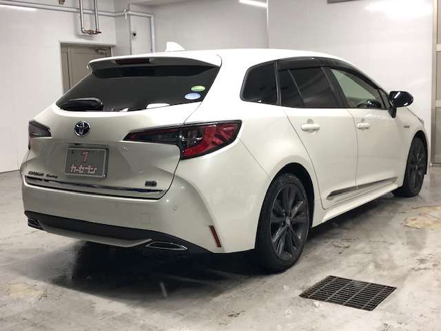 トヨタ カローラ　ツーリング　ハイブリッド １．８ ハイブリッド ＷＸＢ Ｅ－ＦＯＵＲ ４ＷＤ R2年 (北海道) 99