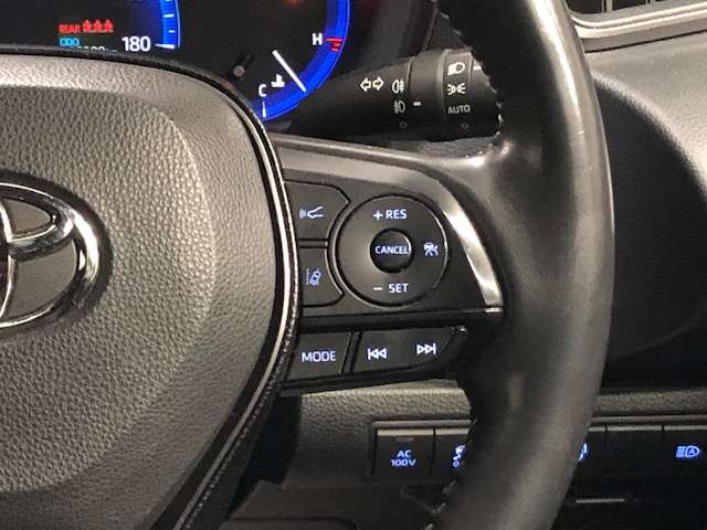 トヨタ カローラ　ツーリング　ハイブリッド １．８ ハイブリッド ＷＸＢ Ｅ－ＦＯＵＲ ４ＷＤ R2年 (北海道) 99