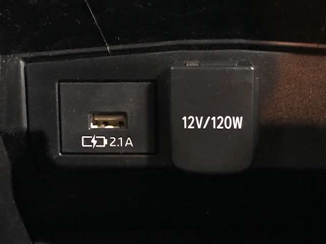 トヨタ カローラ　ツーリング　ハイブリッド １．８ ハイブリッド ＷＸＢ Ｅ－ＦＯＵＲ ４ＷＤ R2年 (北海道) 99