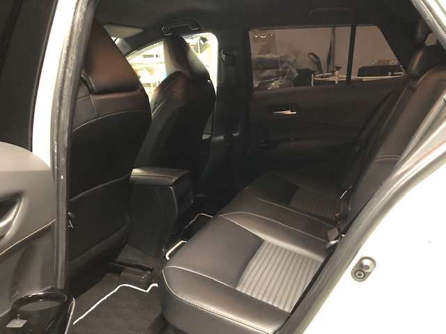 トヨタ カローラ　ツーリング　ハイブリッド １．８ ハイブリッド ＷＸＢ Ｅ－ＦＯＵＲ ４ＷＤ R2年 (北海道) 99