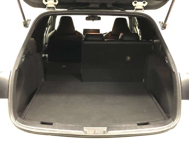 トヨタ カローラ　ツーリング　ハイブリッド １．８ ハイブリッド ＷＸＢ Ｅ－ＦＯＵＲ ４ＷＤ R2年 (北海道) 99