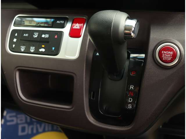 ホンダ Ｎ−ＯＮＥ ６６０ プレミアム ツアラー Ｌパッケージ H25年 (関東) 99