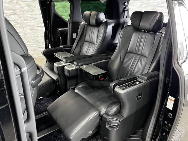 トヨタ アルファード ３．５ エグゼクティブ ラウンジ Ｓ H30年 (関東) 99