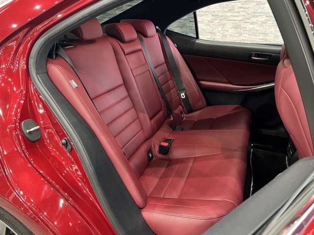 レクサス ＩＳ２００ｔ Ｆスポーツ H29年 (関東) 99