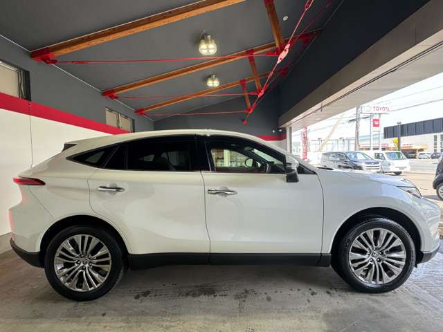 トヨタ ハリアー　ハイブリッド ２．５ ハイブリッド Ｅ－ＦＯＵＲ Ｚ レザーパッケージ ４ＷＤ R4年 (東北) 99