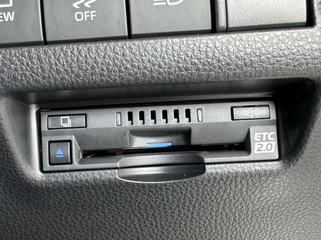 トヨタ ハリアー　ハイブリッド ２．５ ハイブリッド Ｅ－ＦＯＵＲ Ｚ レザーパッケージ ４ＷＤ R4年 (東北) 99