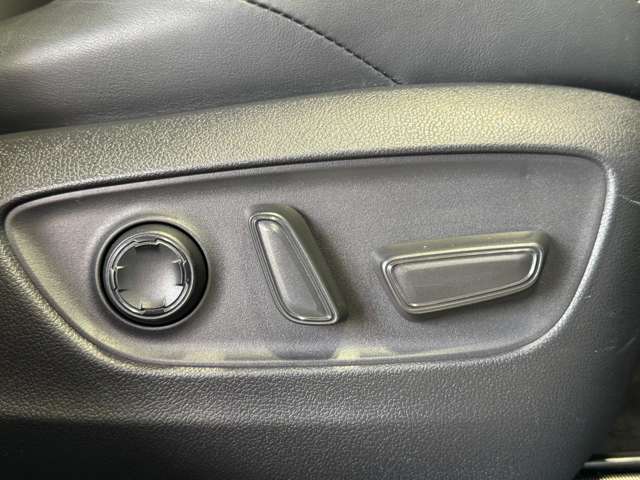 トヨタ ハリアー　ハイブリッド ２．５ ハイブリッド Ｅ－ＦＯＵＲ Ｚ レザーパッケージ ４ＷＤ R4年 (東北) 99