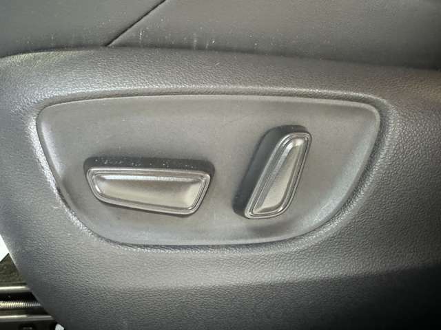 トヨタ ハリアー　ハイブリッド ２．５ ハイブリッド Ｅ－ＦＯＵＲ Ｚ レザーパッケージ ４ＷＤ R4年 (東北) 99