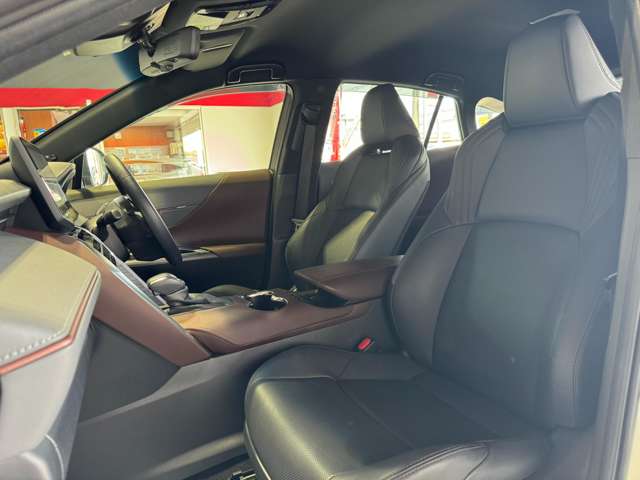 トヨタ ハリアー　ハイブリッド ２．５ ハイブリッド Ｅ－ＦＯＵＲ Ｚ レザーパッケージ ４ＷＤ R4年 (東北) 99